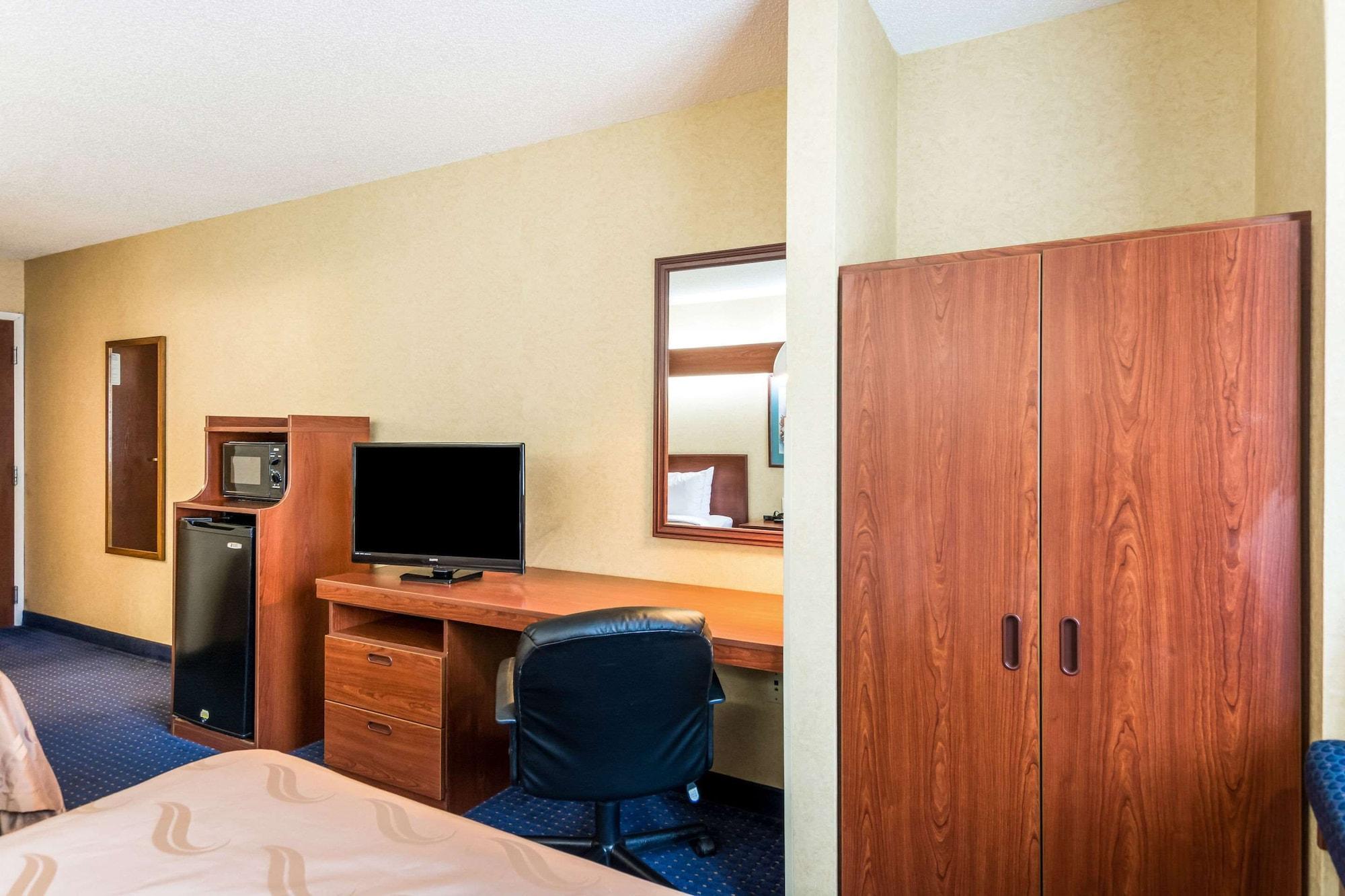 Quality Inn Chester - South Richmond מראה חיצוני תמונה