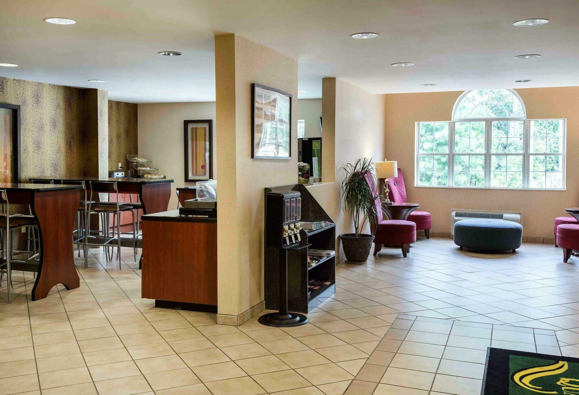 Quality Inn Chester - South Richmond מראה חיצוני תמונה