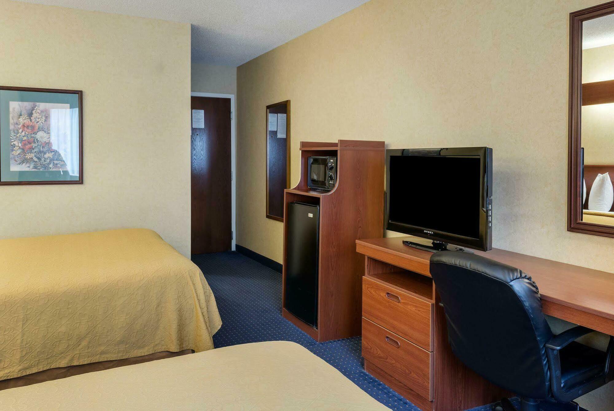 Quality Inn Chester - South Richmond מראה חיצוני תמונה