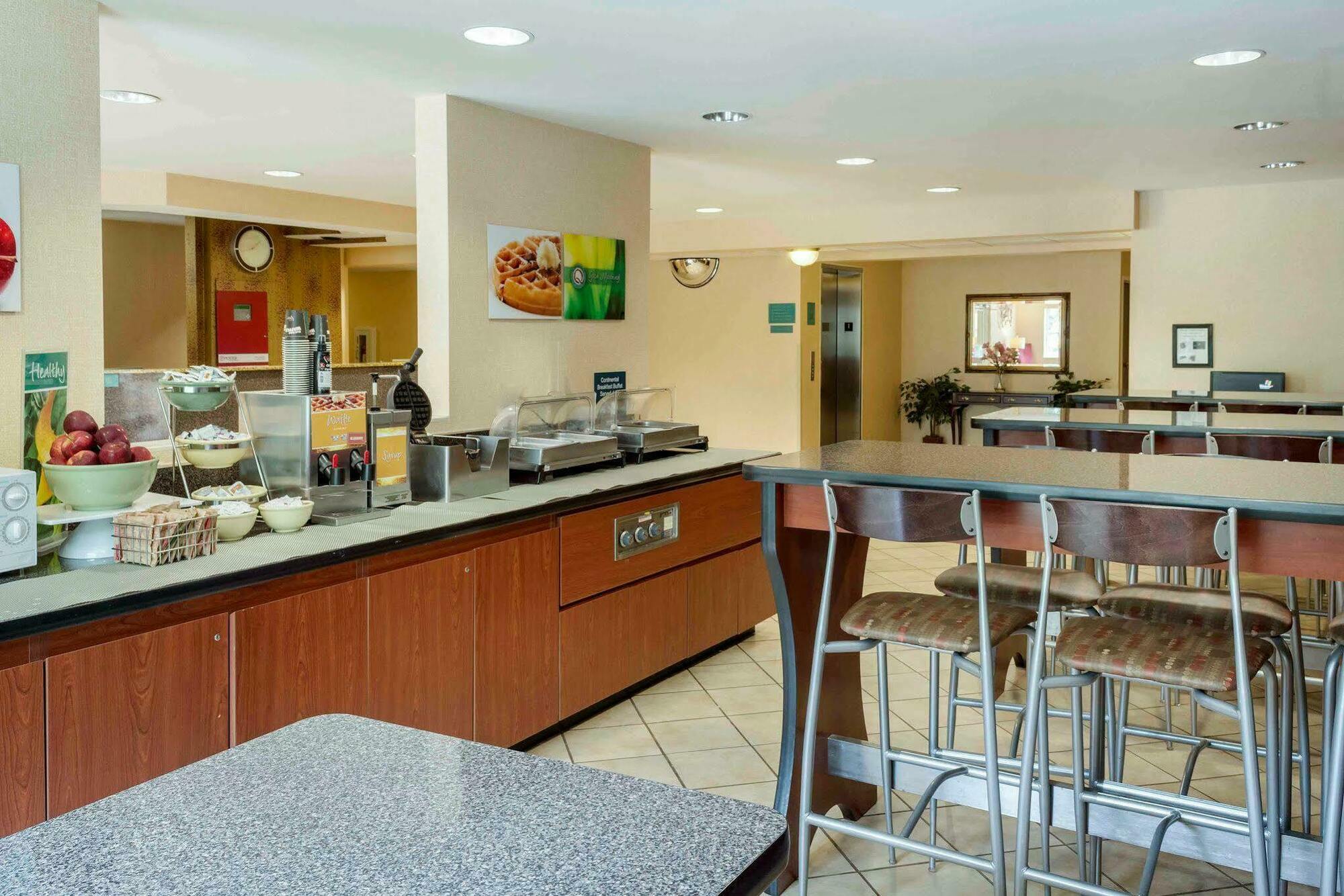 Quality Inn Chester - South Richmond מראה חיצוני תמונה