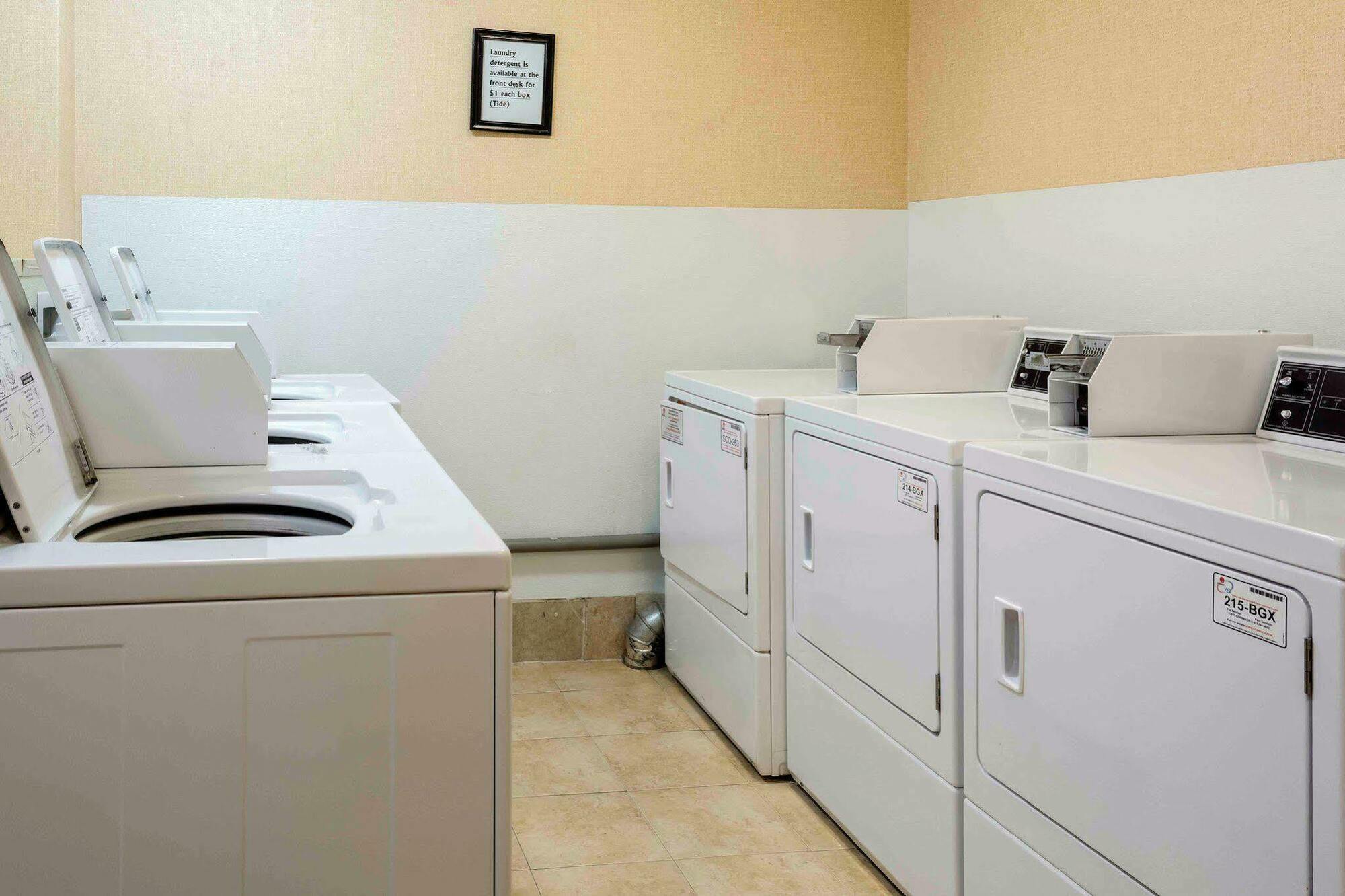 Quality Inn Chester - South Richmond מראה חיצוני תמונה
